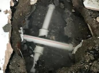 西工阳台漏水维修公司为您分享楼上楼下漏水怎么处理